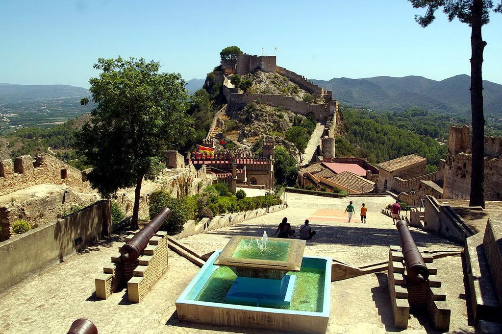 Casa Camino Al Castillo 卡迪瓦 外观 照片